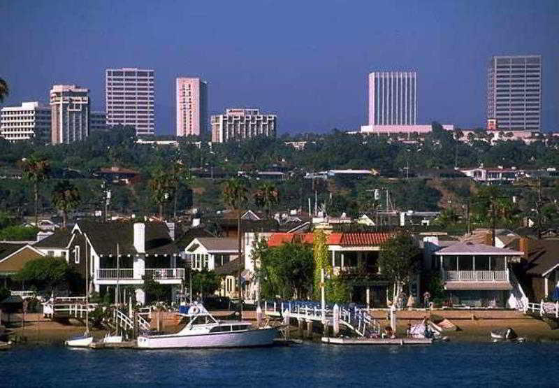 John Wayne Airport Orange County Hotel 3*