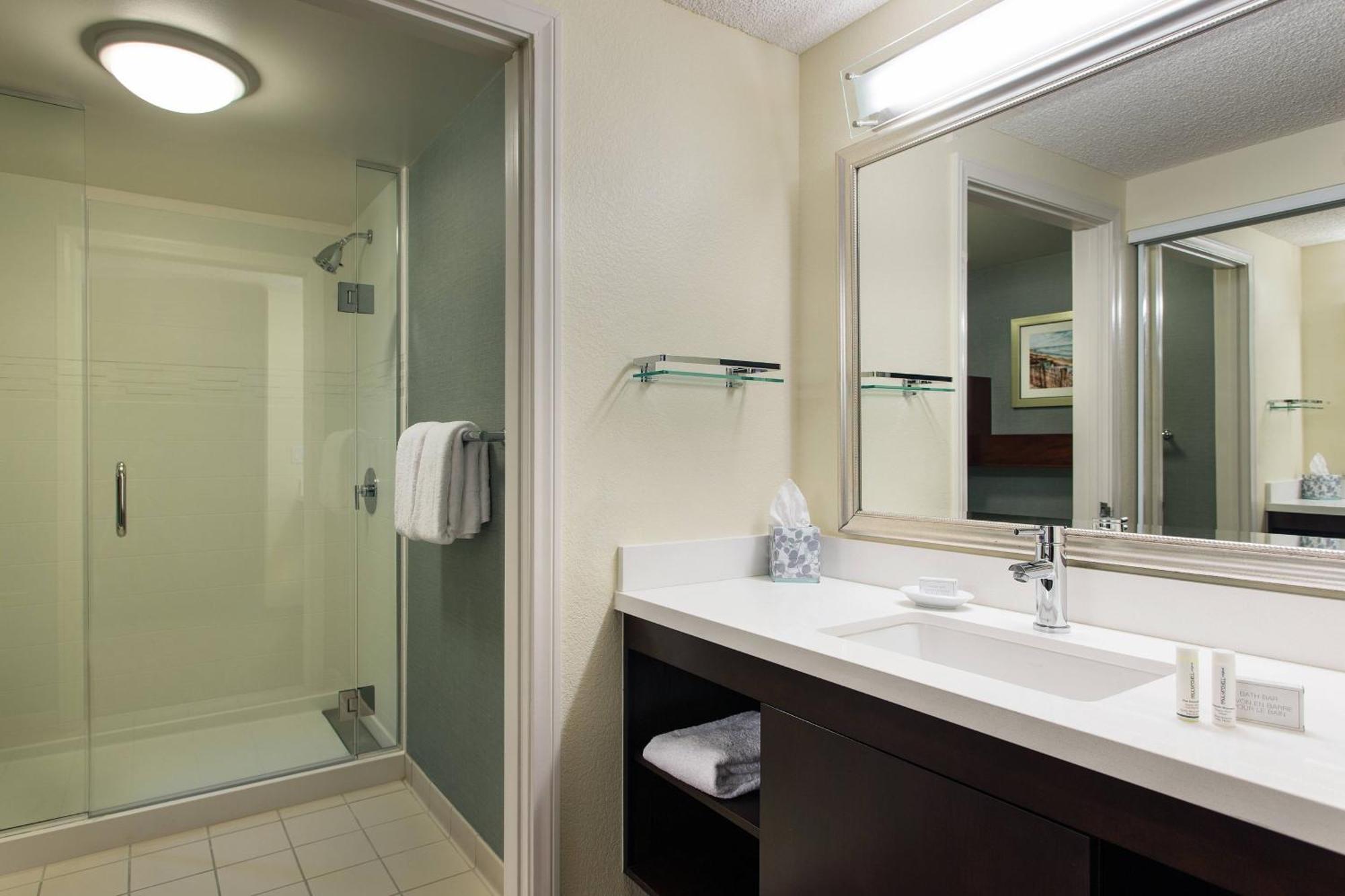 John Wayne Airport Orange County Hotel 3*