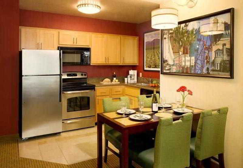 Hotel John Wayne Airport Orange County 3*