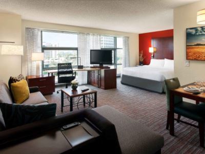John Wayne Airport Orange County Hotel 3*